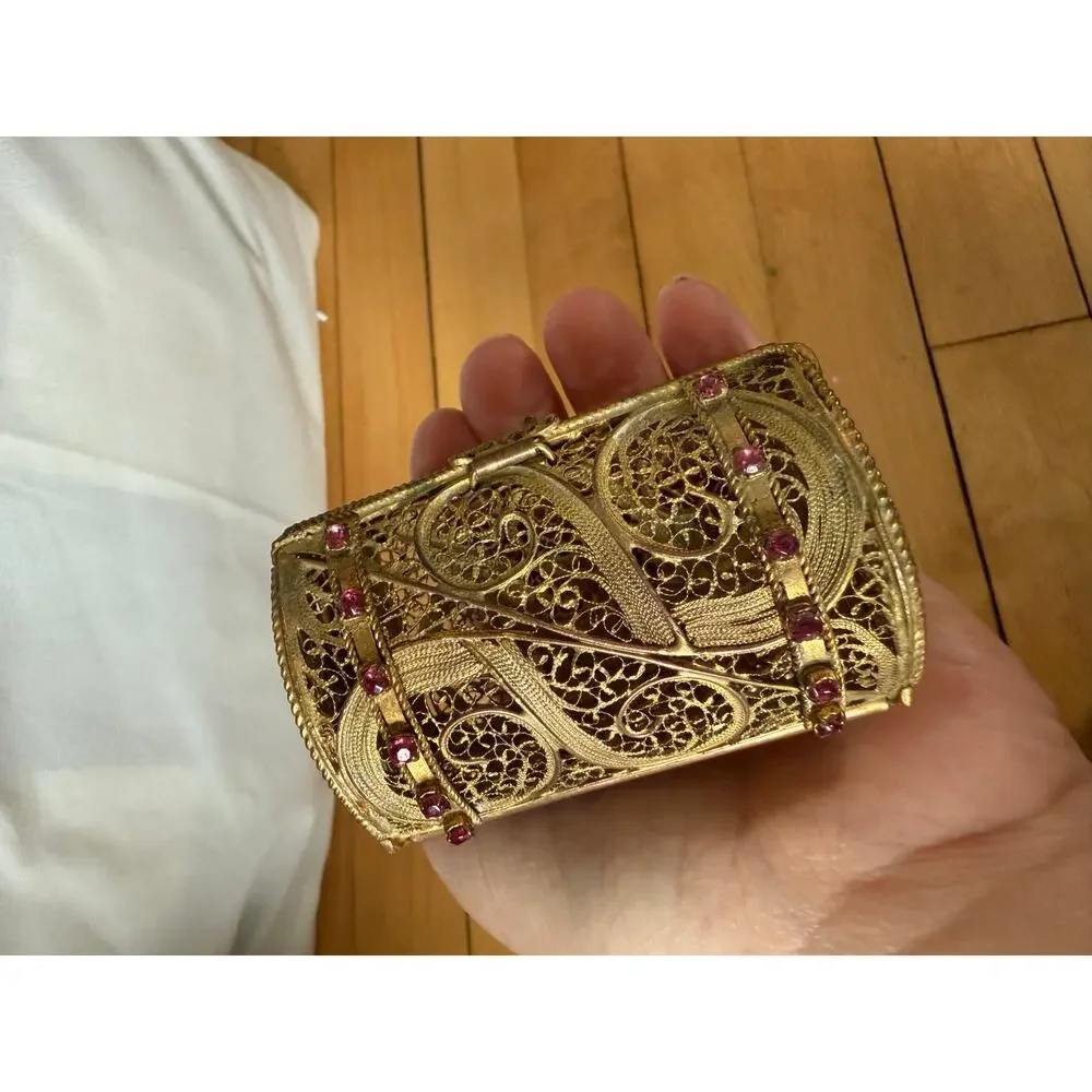 Vintage miniature‎ filigree gold tone chest trunk collectible jewelry box